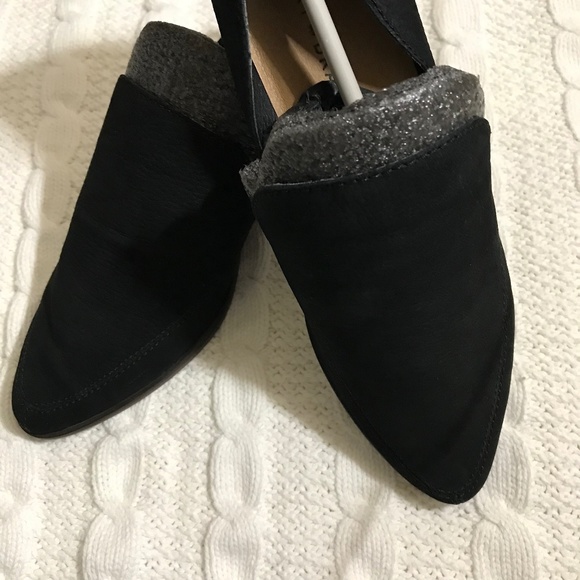 BNIB Lucky Brand Mahzan Nubuck Shoes - Picture 5 of 8